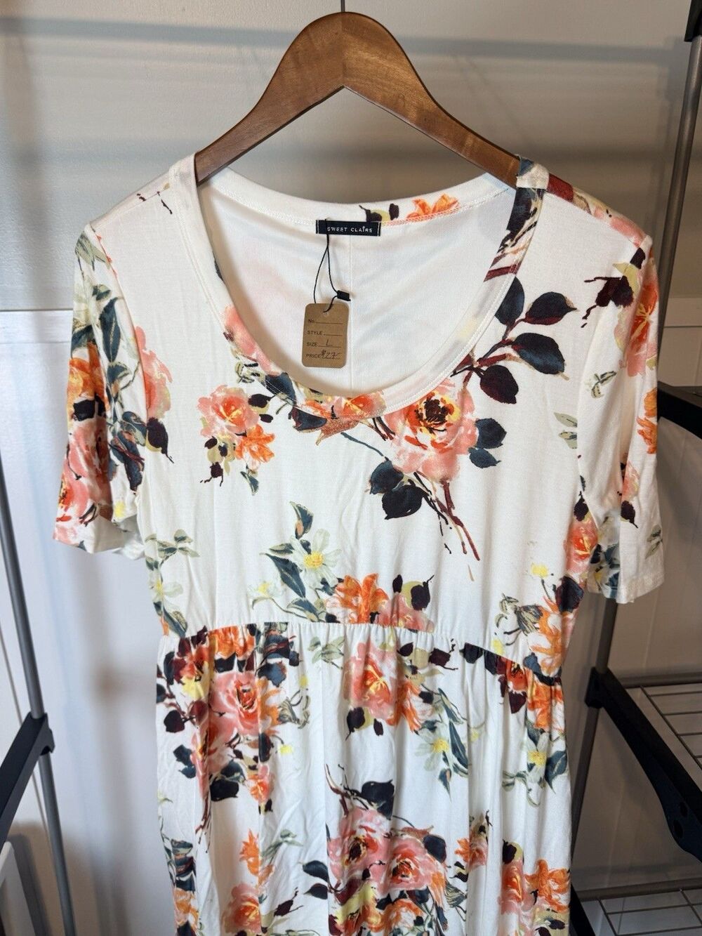 Sweet Claire Womenâs L White Floral Midi Dress Short Sleeve Flowy NWT
